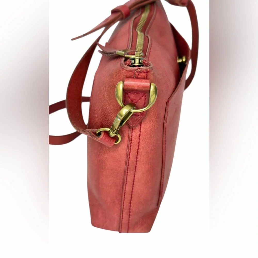 Madewell The Transport Crossbody Strap in Red Leather Front Pocket Bag